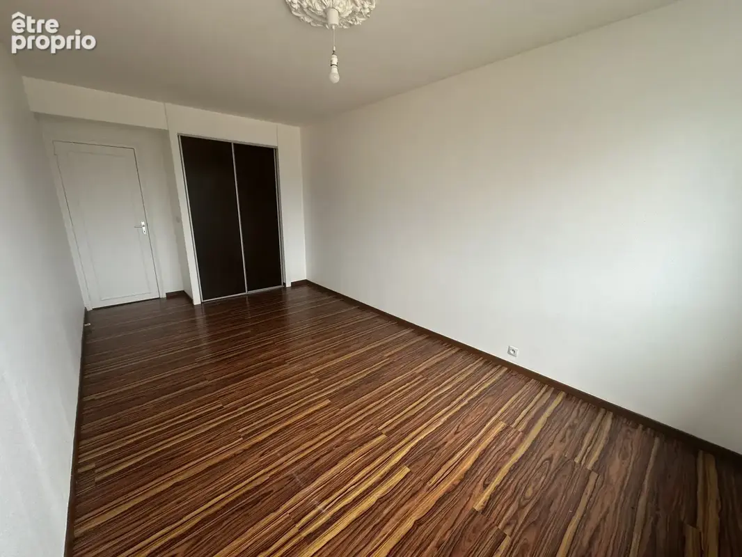A vendre le mans appartement t3 avec parking - photo 3