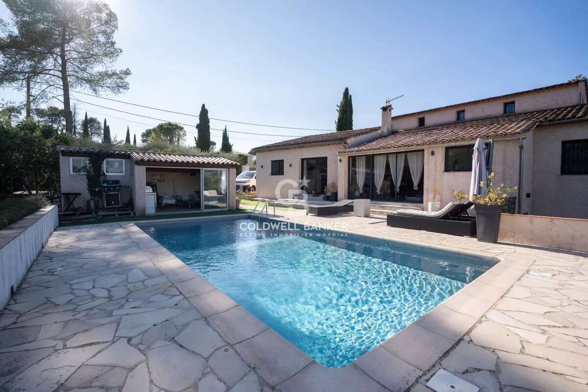 Maison à PEYMEINADE