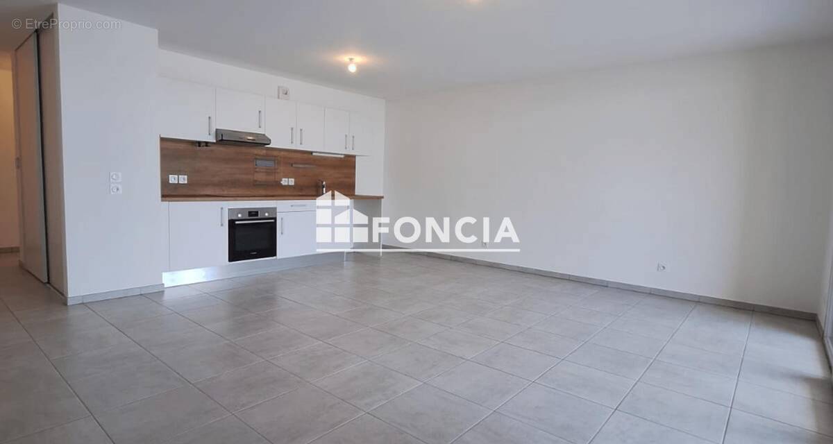 Appartement à SAINT-GENIS-POUILLY
