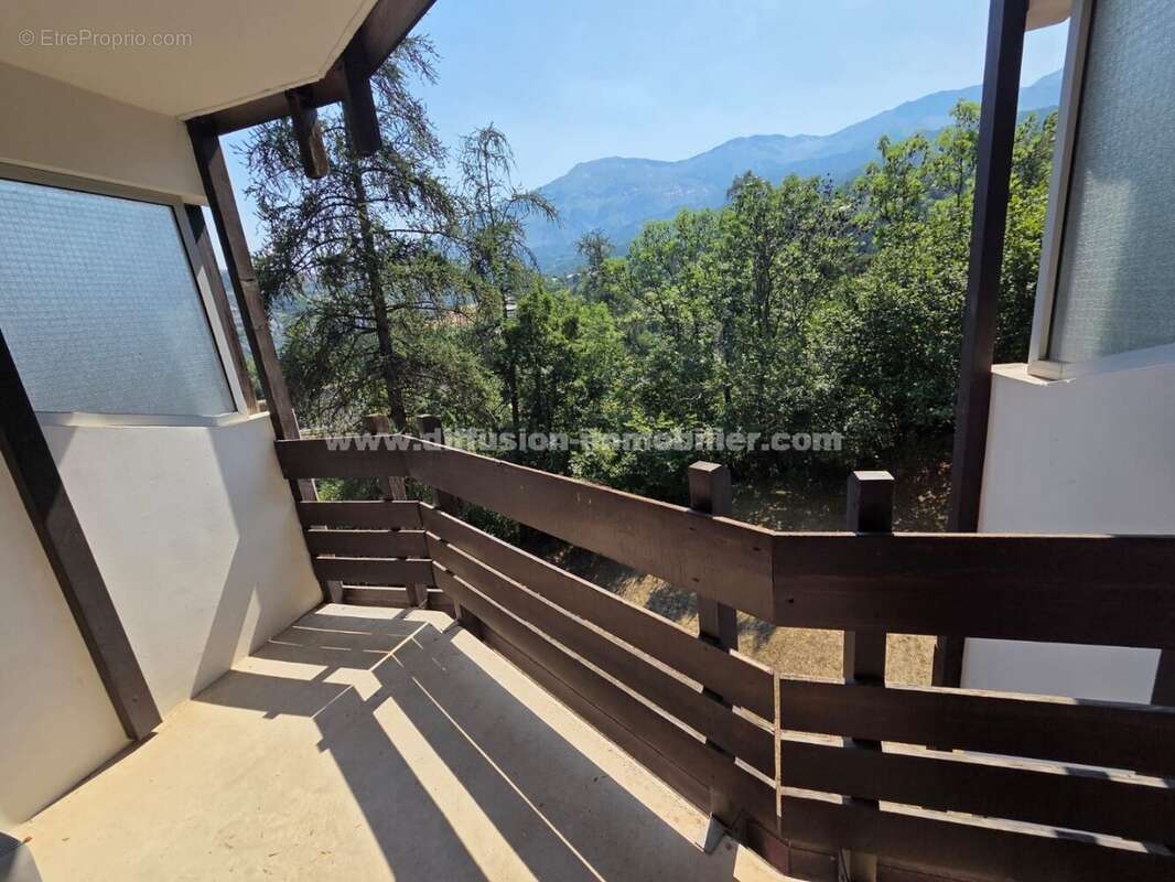 Appartement à LES THUILES