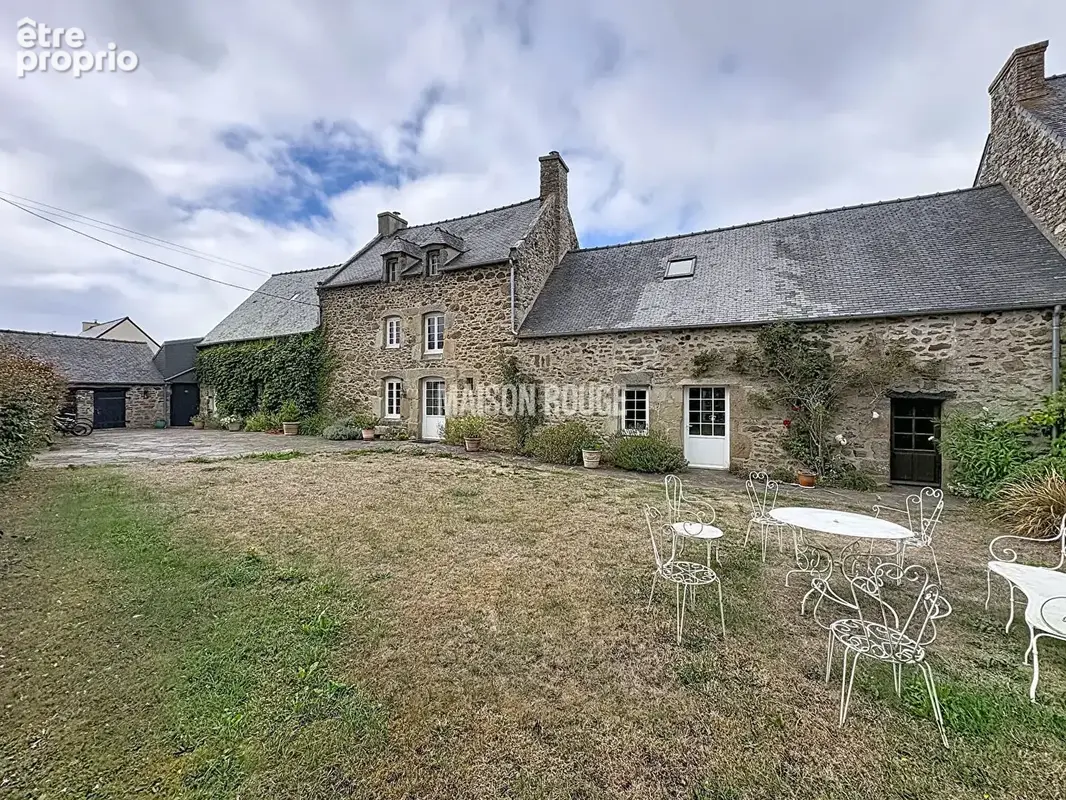 Photo Maison à Saint-Lunaire au prix de 1 090 000€