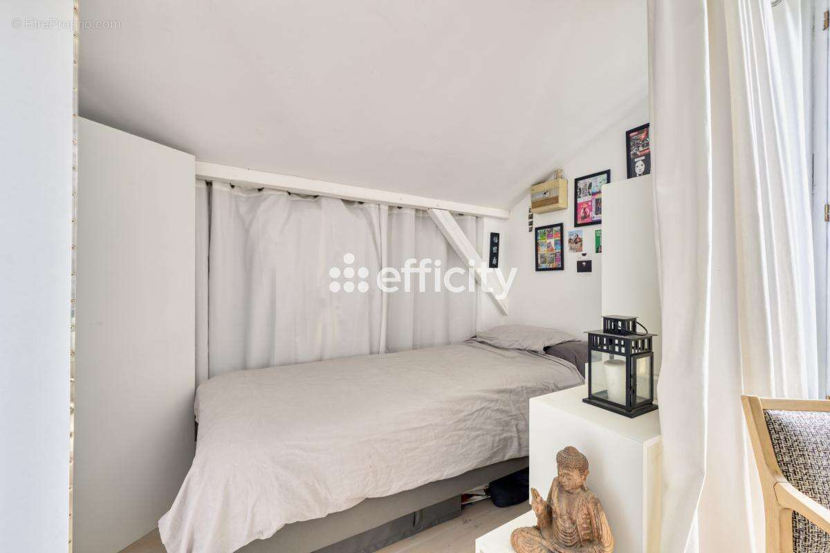 Appartement à COMBS-LA-VILLE