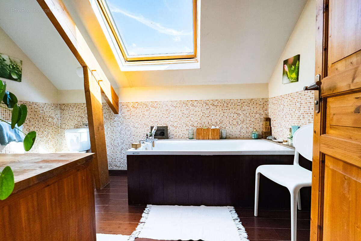 Maison à LES PONTS-DE-CE