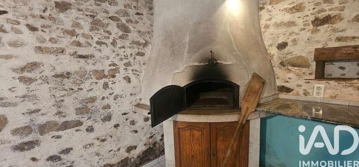Photo 4 - Maison à SAINT-ETIENNE-DU-BOIS