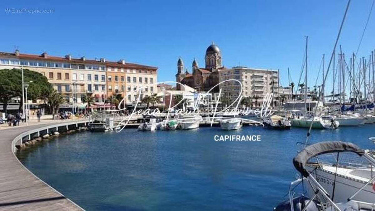 SAINT-RAPHAËL, Duplex 3 pièces 59 m² total,  meublé et équipé,  parking privatif et climatisation - DPE C - photo 20