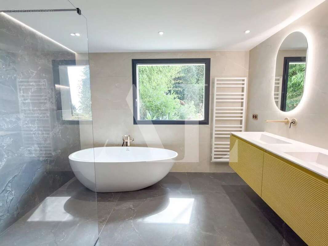 Vue mer panoramique - villa d'architecte de 245 m2 - photo 8