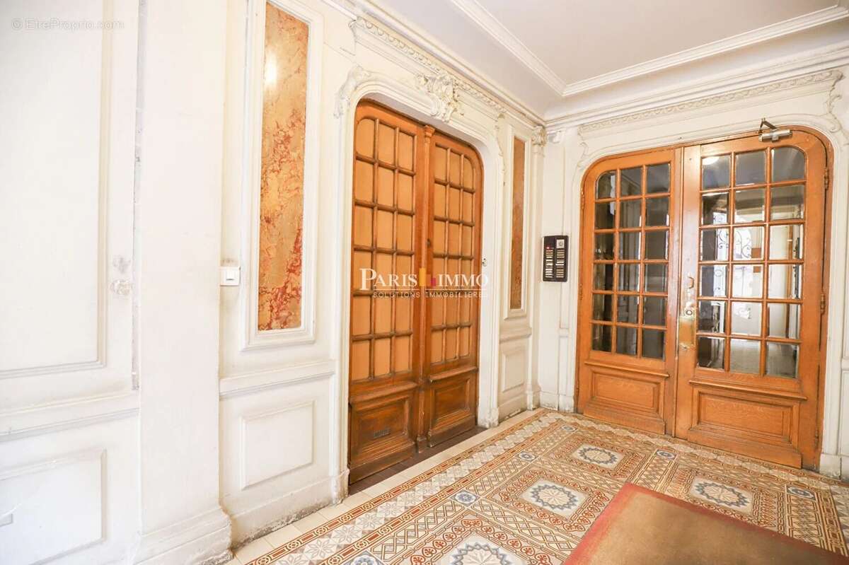 Appartement à PARIS-18E