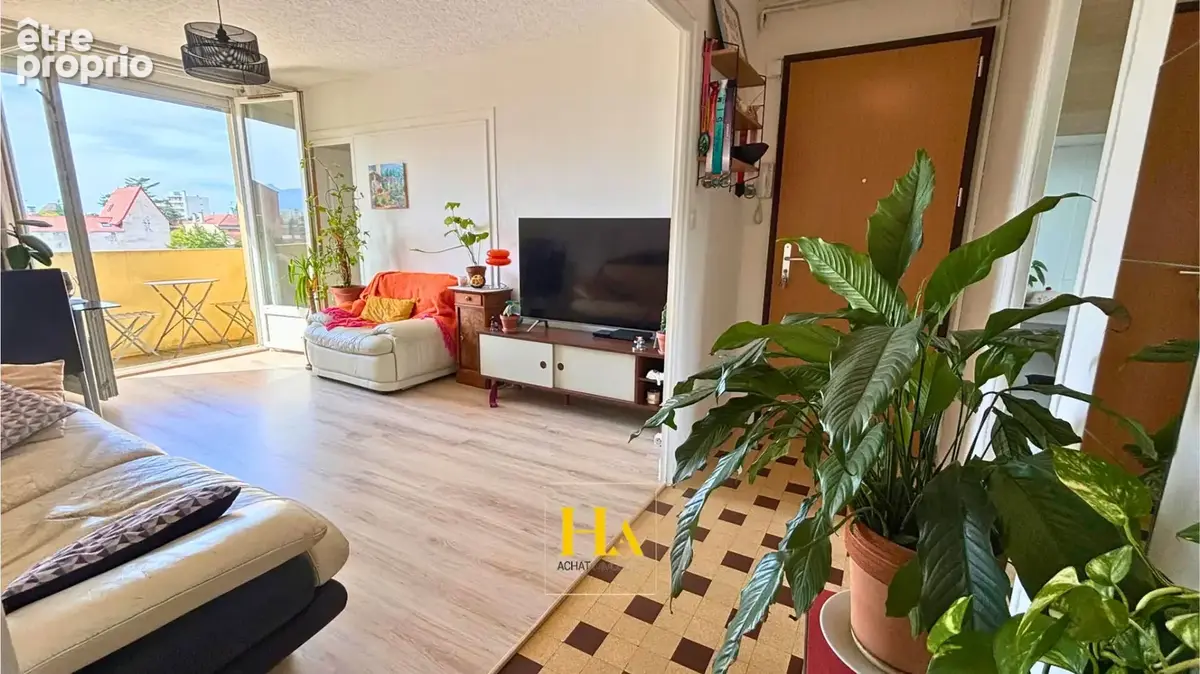 Appartement T4 dernier étage vue dégagée - photo 2