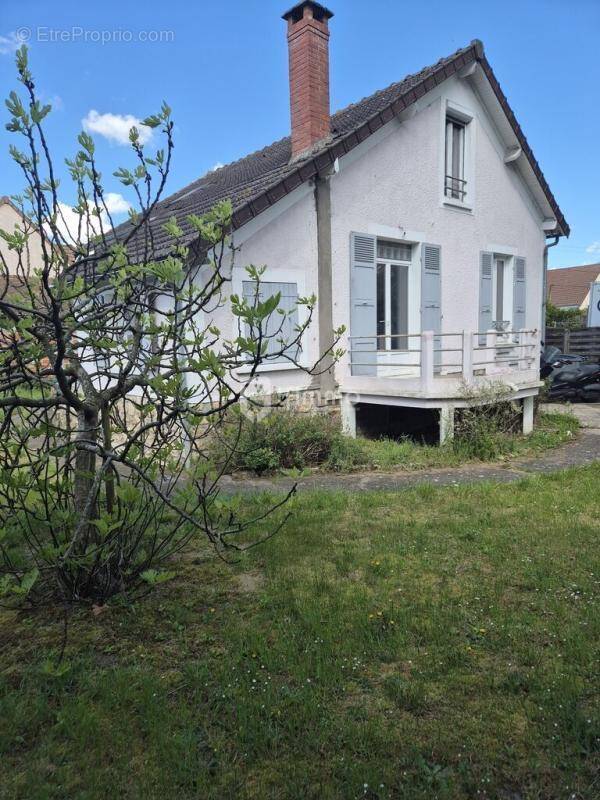 Maison à LES MUREAUX