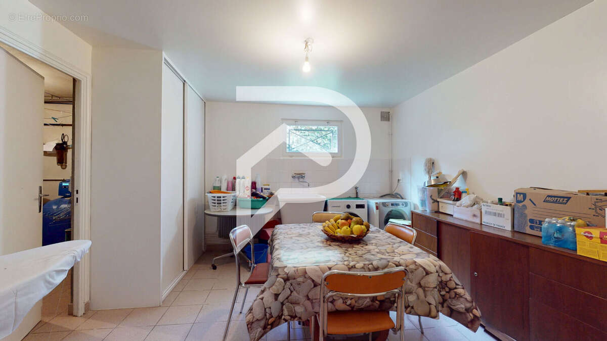 Maison à L'ETANG-LA-VILLE