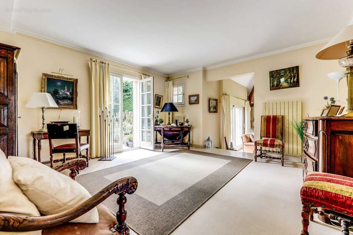 Maison à NOISY-LE-ROI