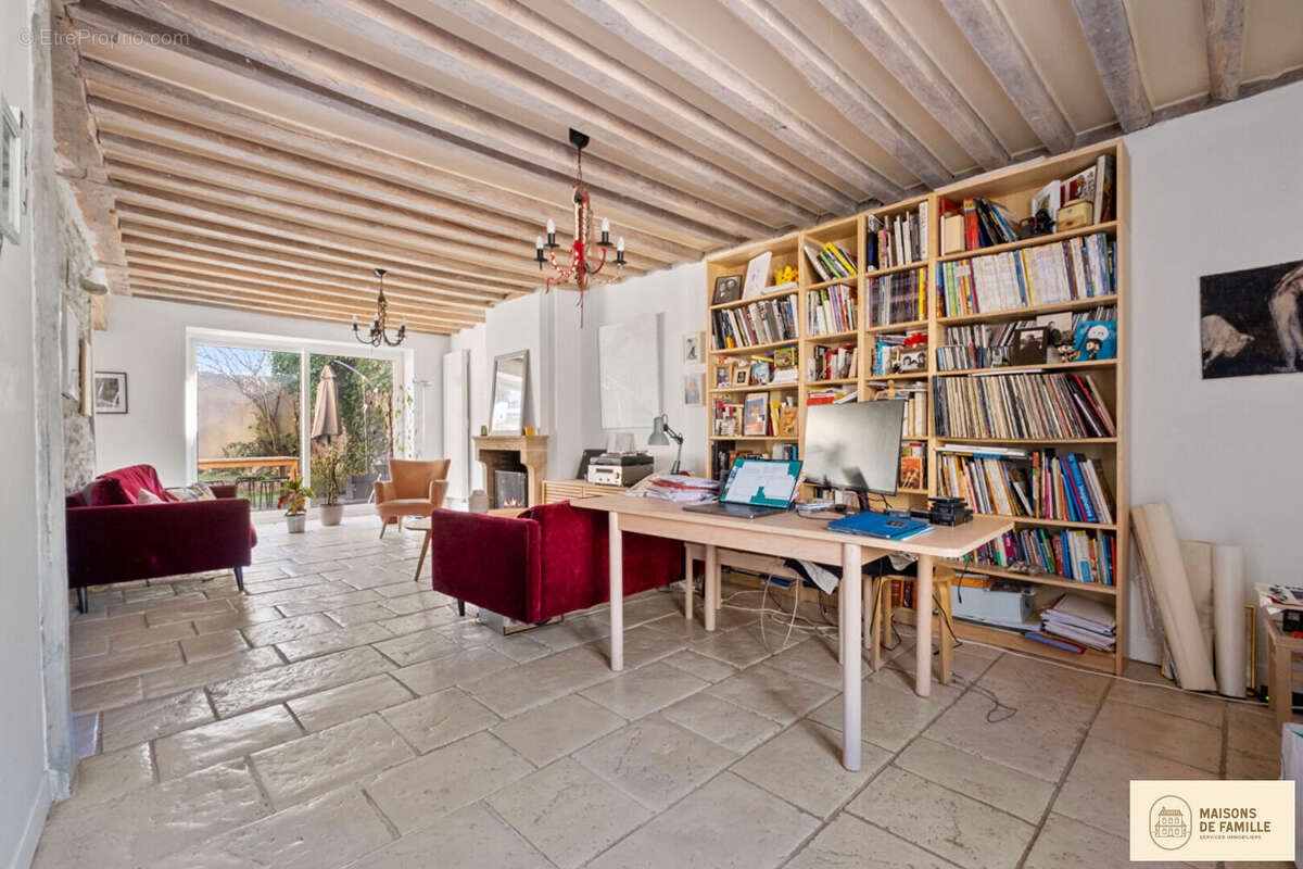 Maison à FONTENAY-LE-FLEURY