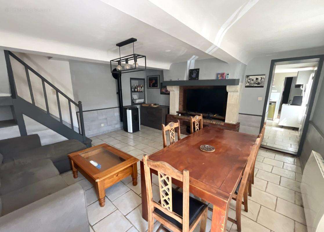 Maison ancienne rénovée de 125 m², Mézidon-Canon - photo 3