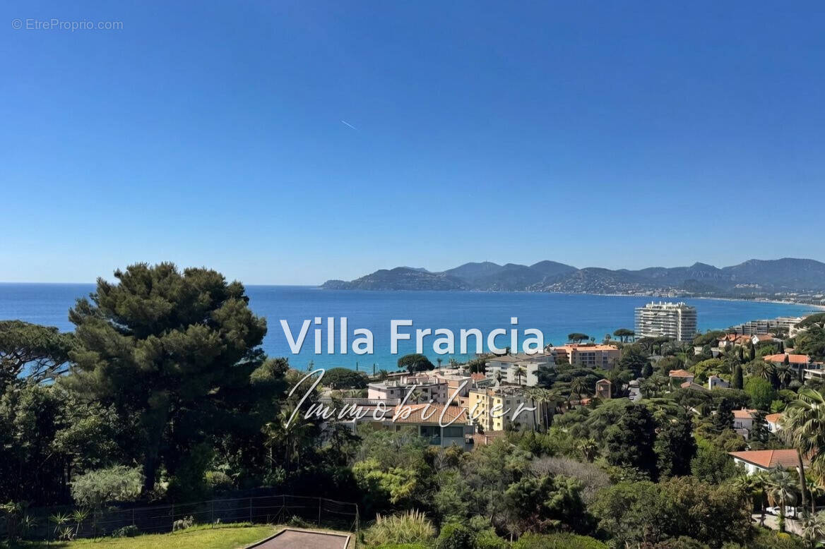 Appartement à CANNES