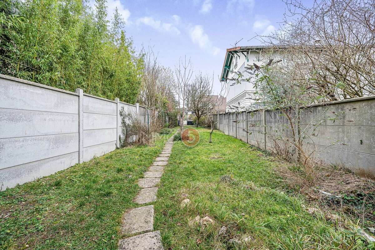 Maison à LE RAINCY