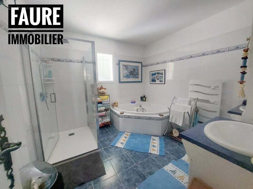 Maison à SAINT-PAUL-TROIS-CHATEAUX