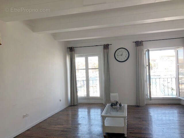 Appartement à MARSEILLE-7E