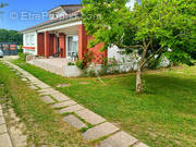 Maison à SAINT-ETIENNE-DU-ROUVRAY