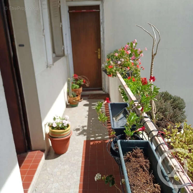 Appartement à PARIS-20E