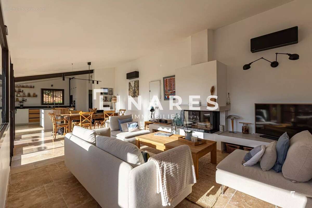 Maison à LA CADIERE-D'AZUR