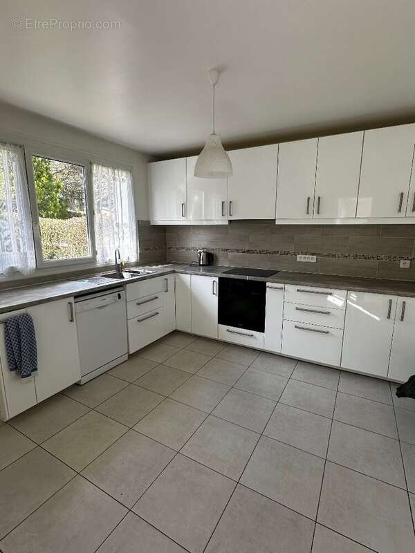 Maison à LES LOGES-EN-JOSAS