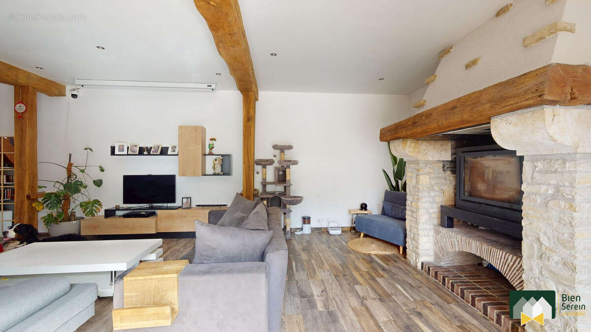 Salon - Maison à JOUY