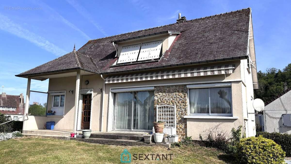 Maison à BEAUMONT-LE-ROGER