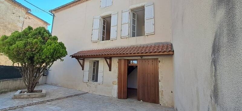 Maison à GONDRIN