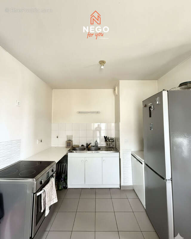 Appartement à AVRILLE