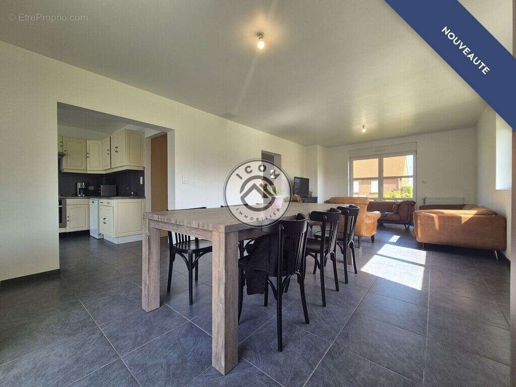 Maison à AULNOYE-AYMERIES