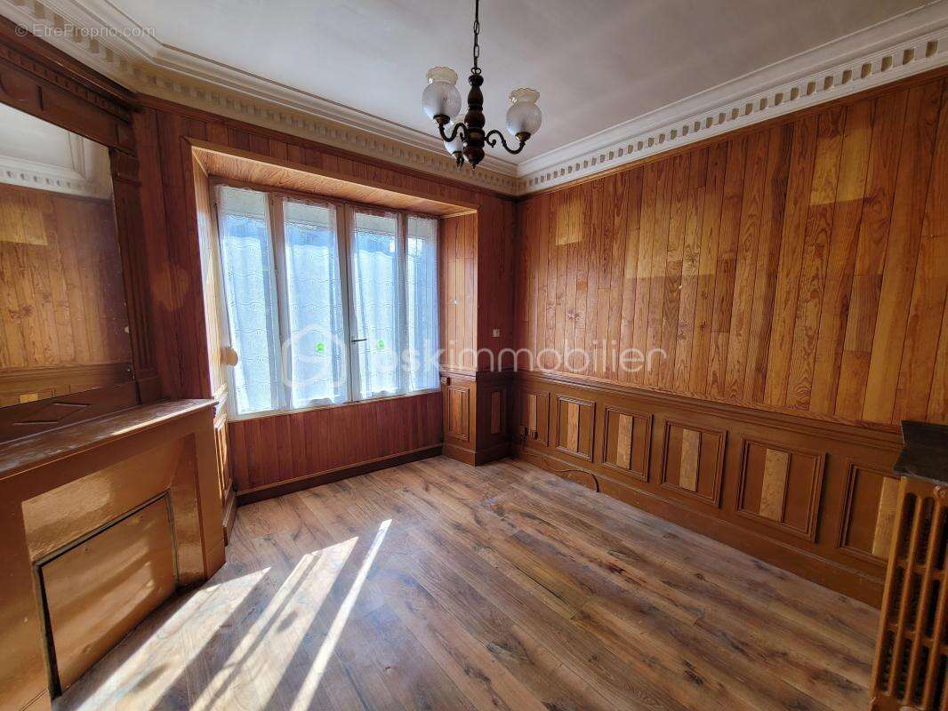 Appartement à SAINTE-COLOMBE-SUR-SEINE