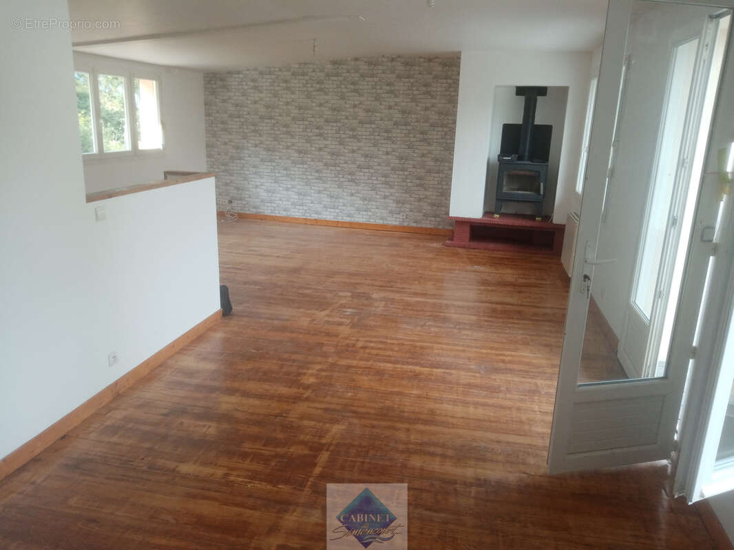 Maison de 78m2 entièrement rénovée. - photo 5