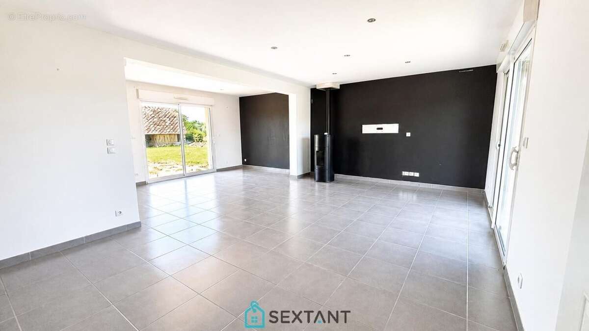 Maison familiale récente 4 chambres  113 m²  Terrain de 1 515 m²  Valletot (27350) - photo 3