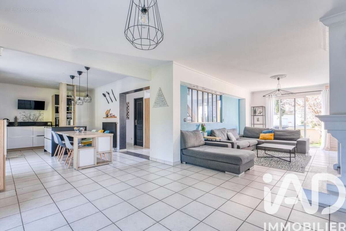 Photo 8 - Maison à MAREUIL-LES-MEAUX