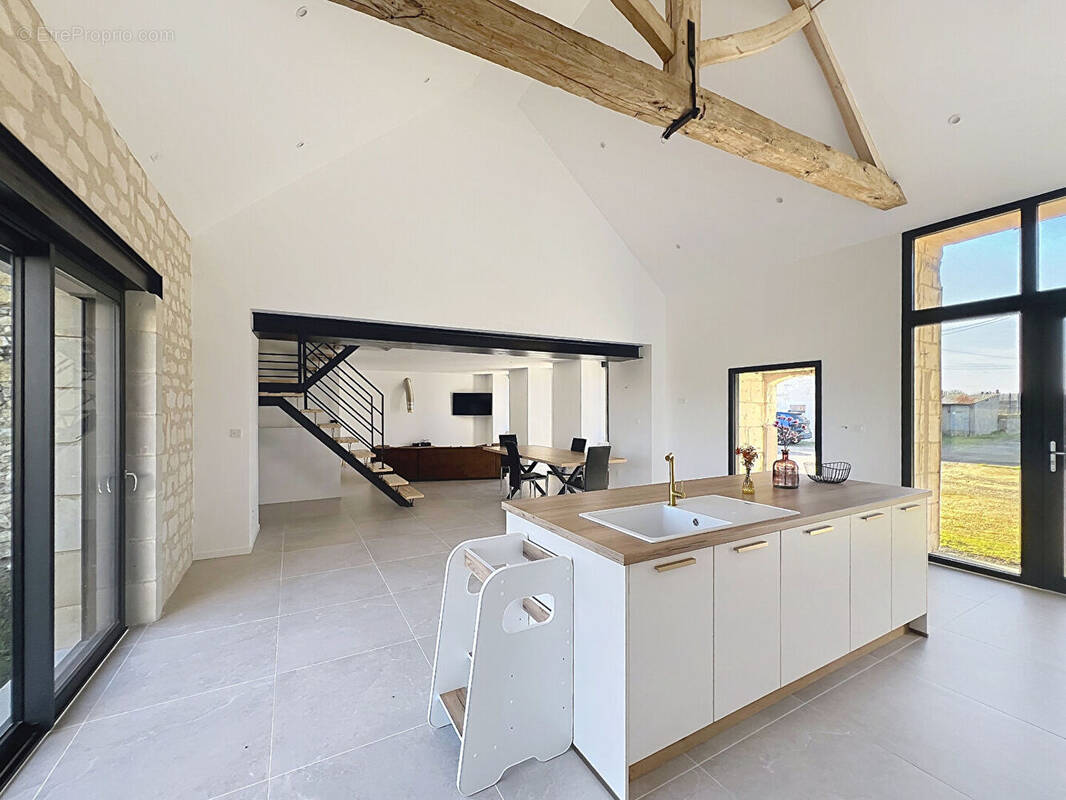 Maison à BRISSAC-QUINCE