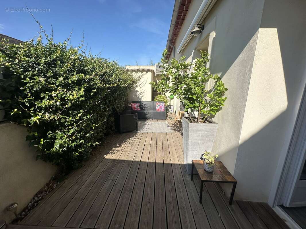 Appartement 93 m² à Beziers  - photo 2