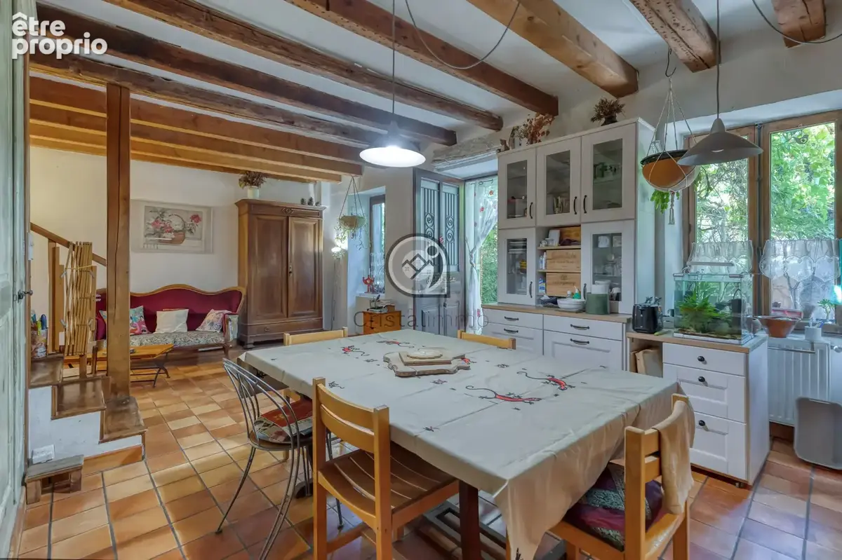 Le versoud   maison t6 avec grange - photo 4