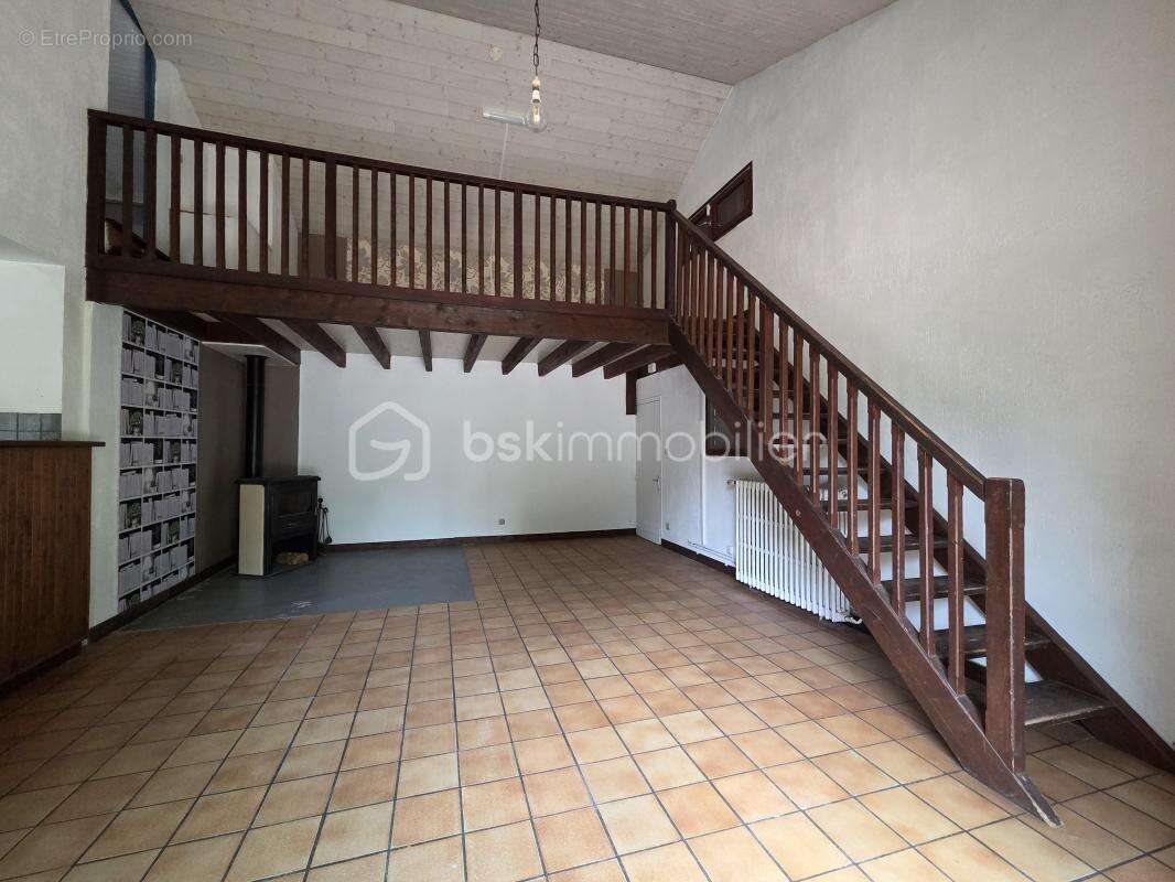 Maison familiale 5 chambres dans un environnement paisible - photo 9