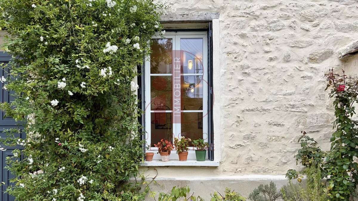 Maison à FONTAINEBLEAU
