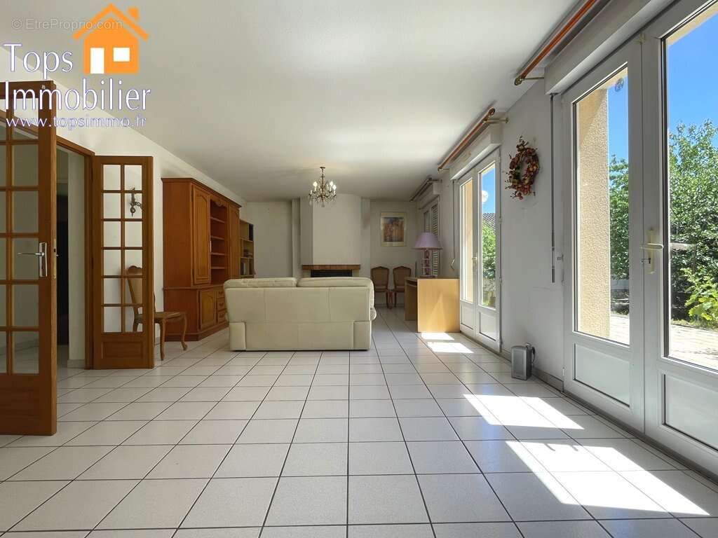 Maison à VILLEFRANCHE-DE-ROUERGUE