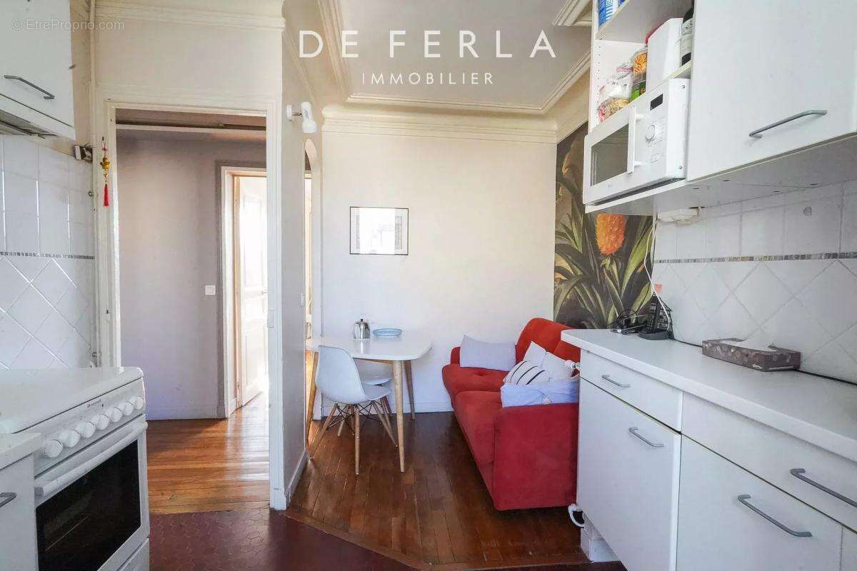 Appartement à PARIS-14E