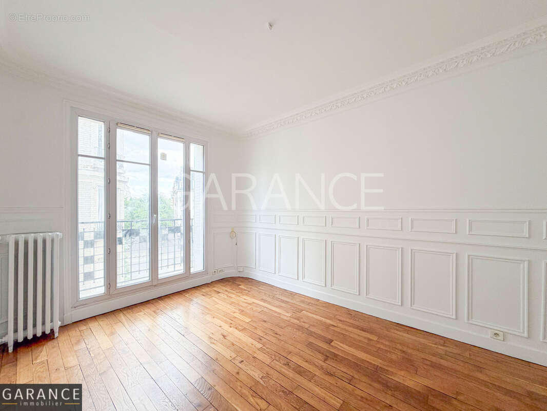 Appartement à PARIS-12E