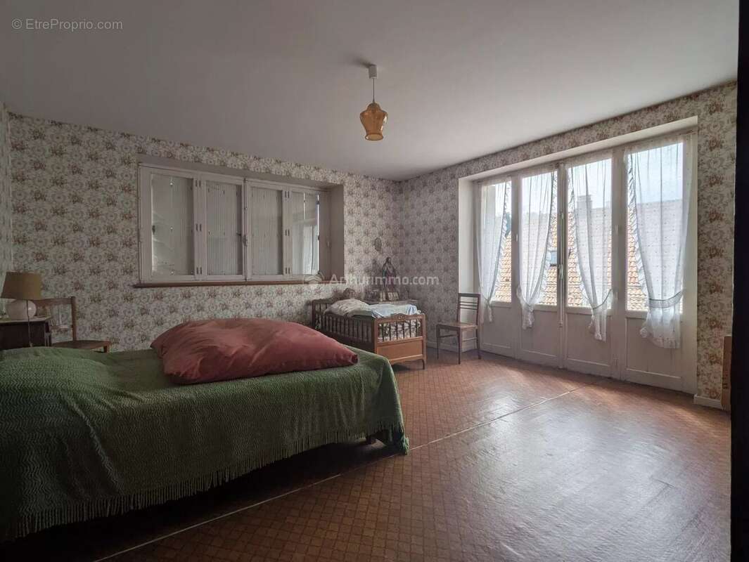 Maison à REBEUVILLE