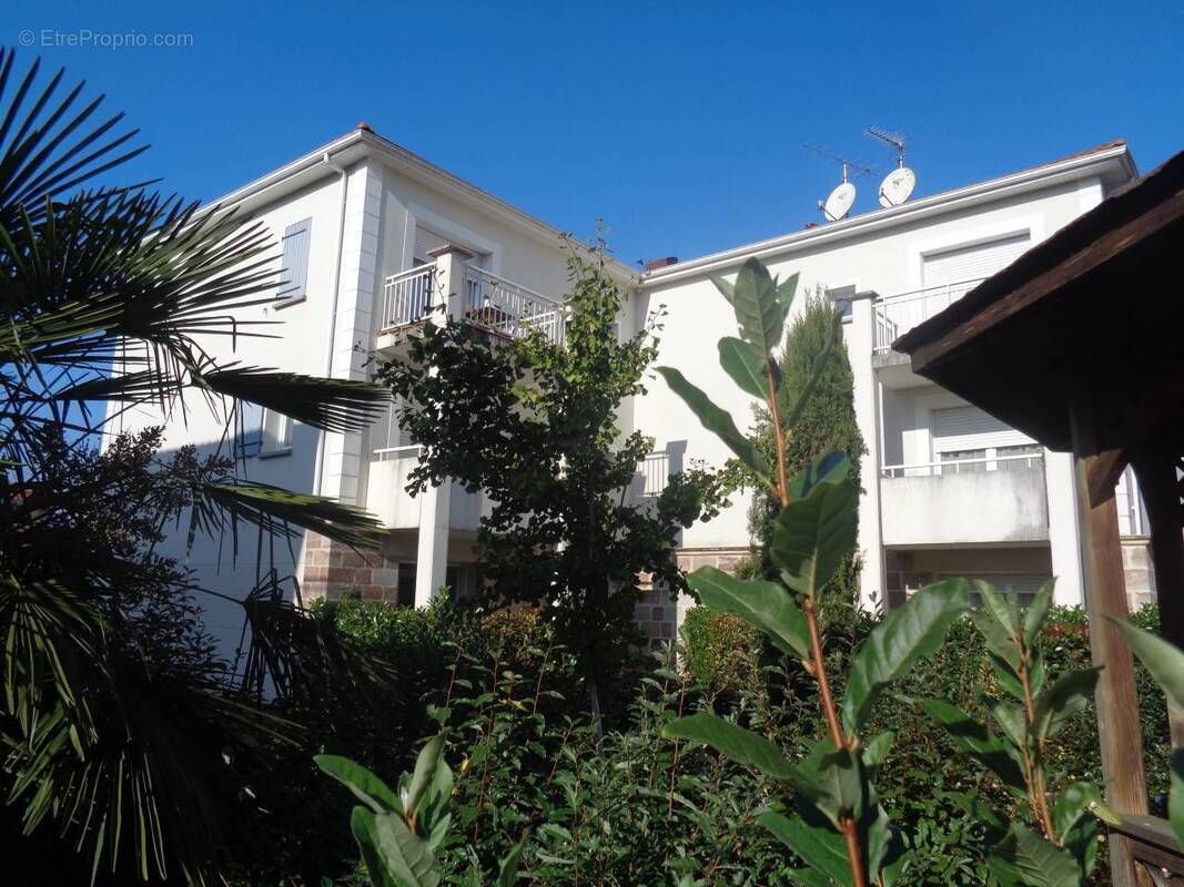 Appartement à OBJAT