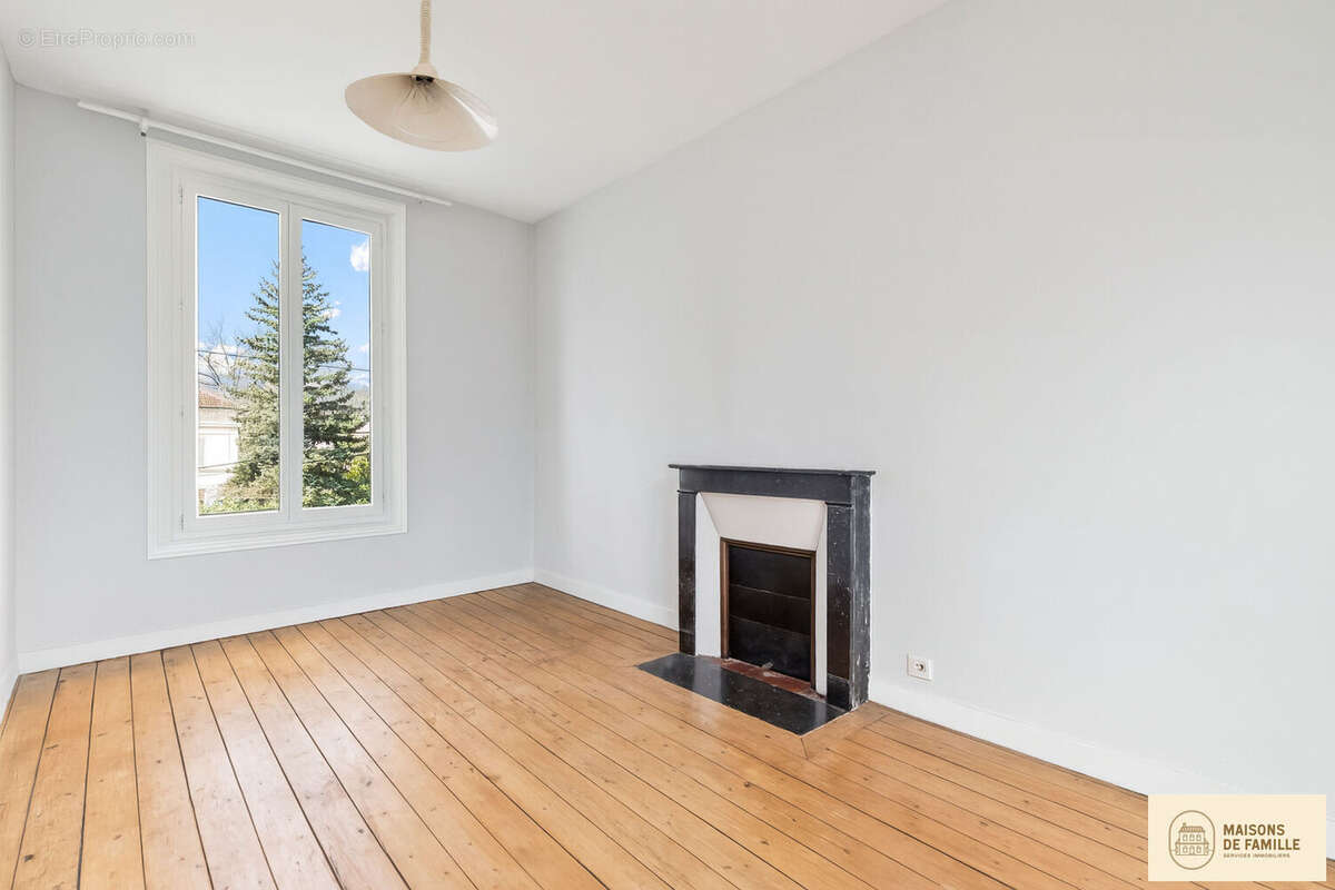 Maison à RUEIL-MALMAISON