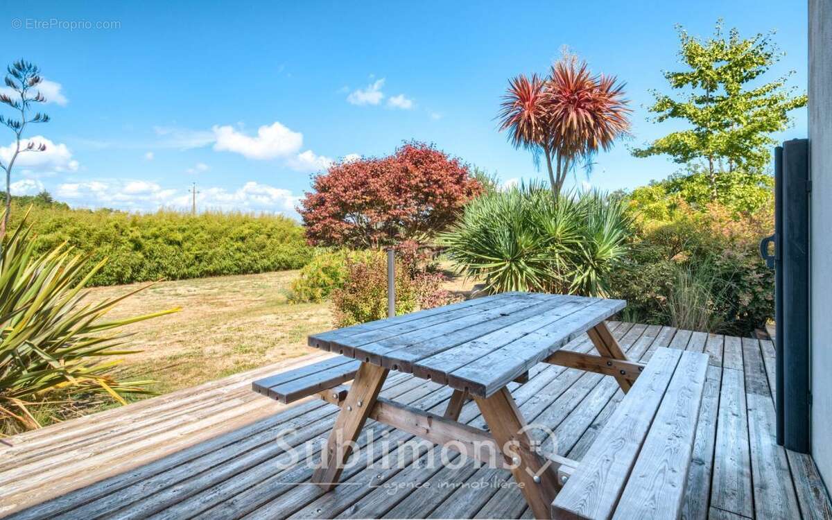 Maison à SAINTE-HELENE