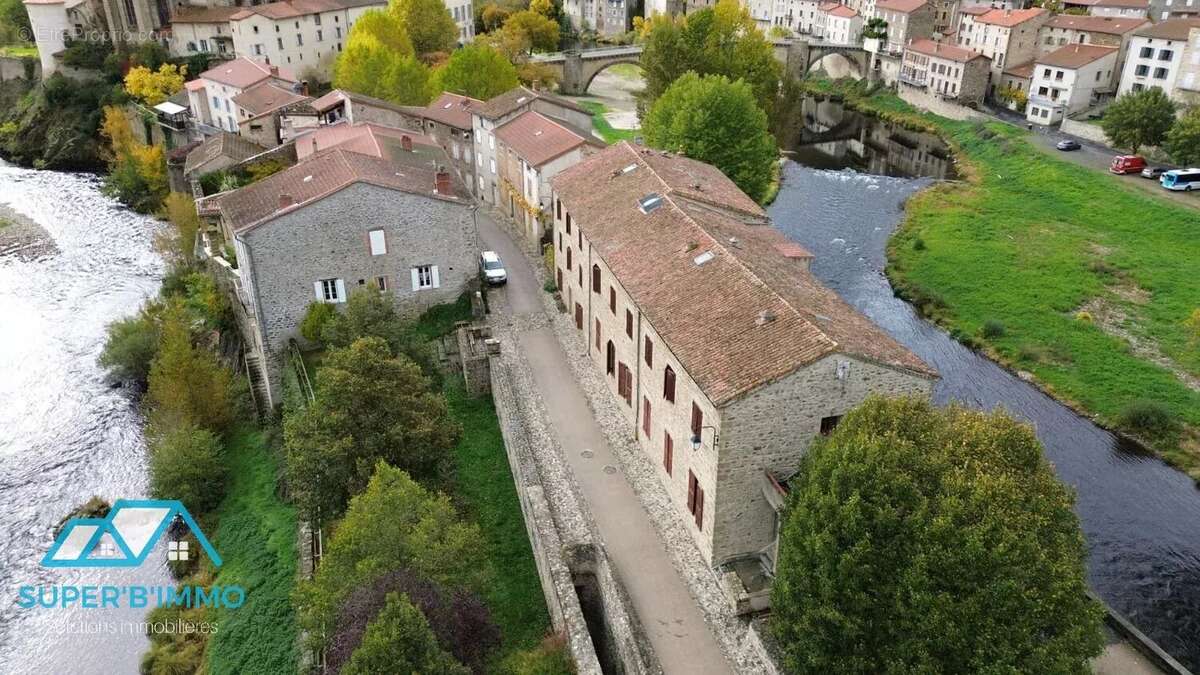 Appartement à LAVOUTE-CHILHAC