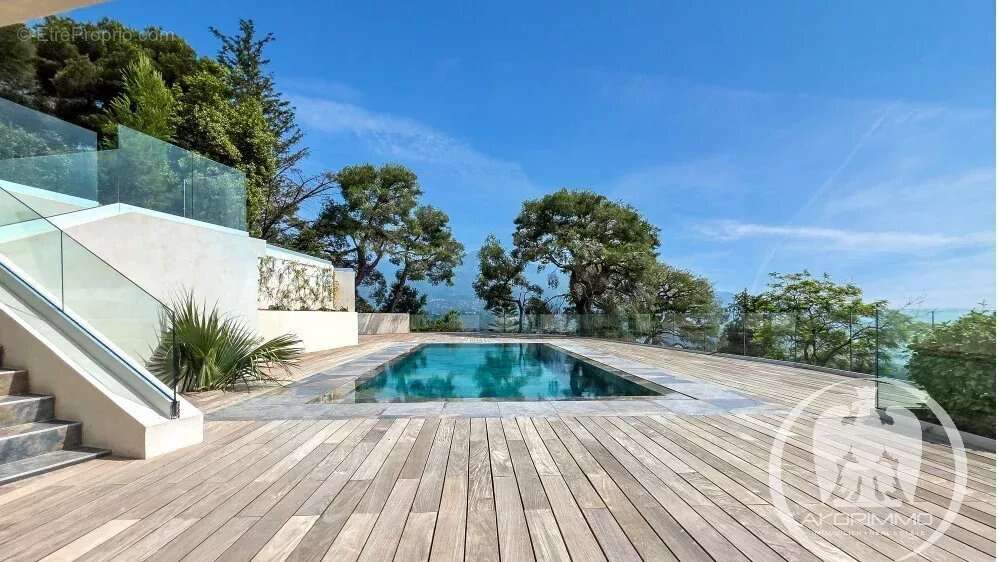 Maison à ROQUEBRUNE-CAP-MARTIN