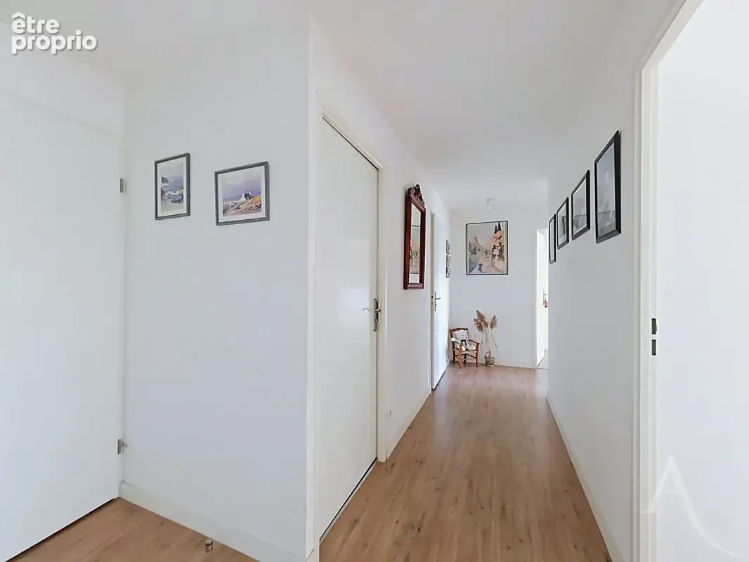 Mantes la Joie - Appartement T4 de 86.01 m² - 3 chambres - parking - proche gare - photo 6