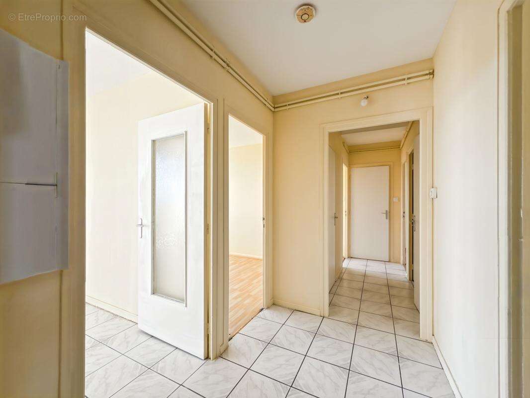 Appartement à ROMANS-SUR-ISERE